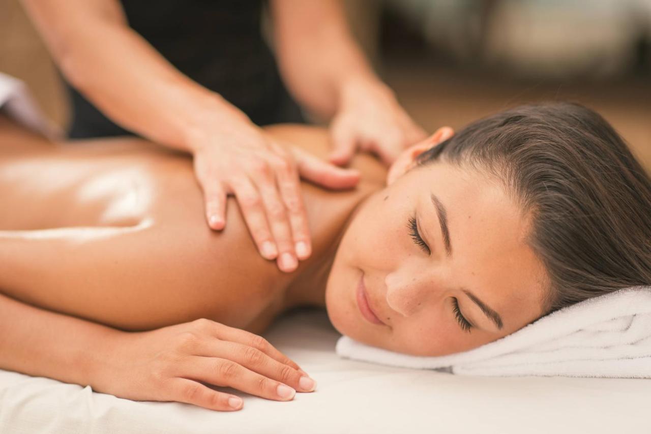 ハード ロック ホテル ゴア カラングート エクステリア 写真 Massage