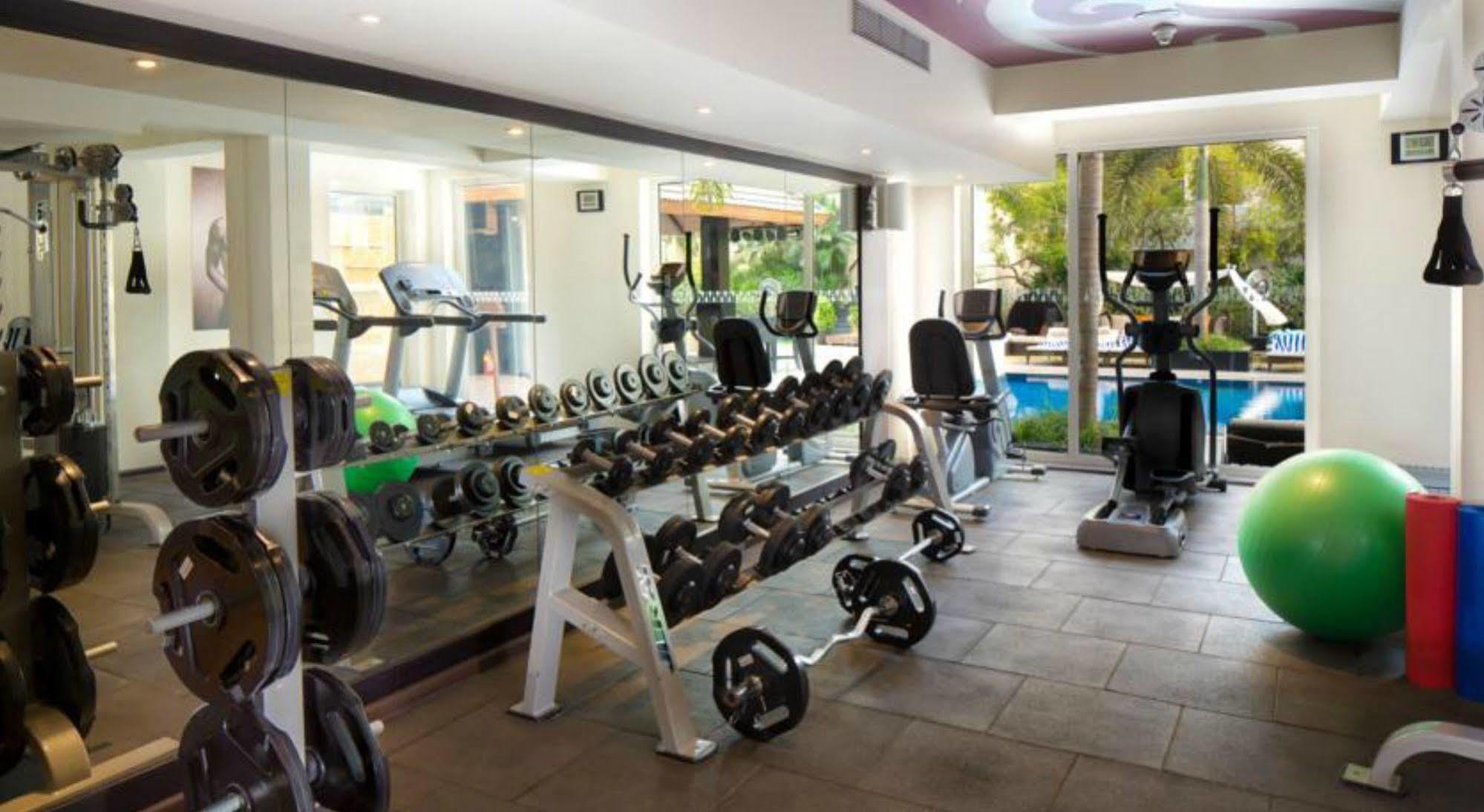 ハード ロック ホテル ゴア カラングート エクステリア 写真 The gym at the hotel